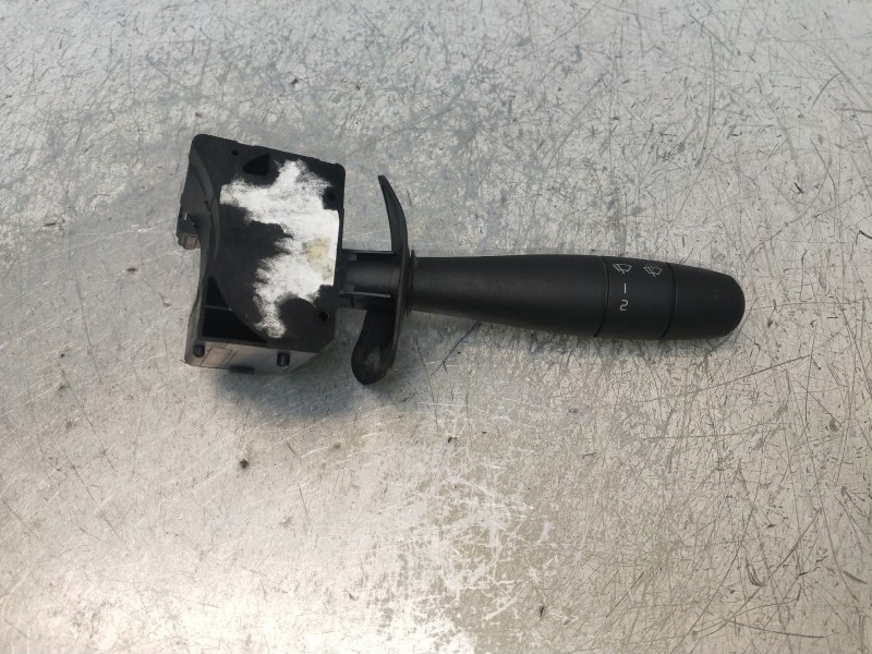 Recambio de mando limpia para dacia logan ambiance referencia OEM IAM 8200213173   Recambio de mando limpia para dacia logan ambiance referencia OEM IAM 8200213173