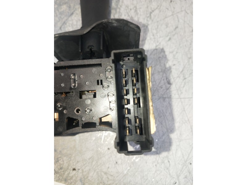 Recambio de mando limpia para dacia logan ambiance referencia OEM IAM 8200213173   Recambio de mando limpia para dacia logan ambiance referencia OEM IAM 8200213173