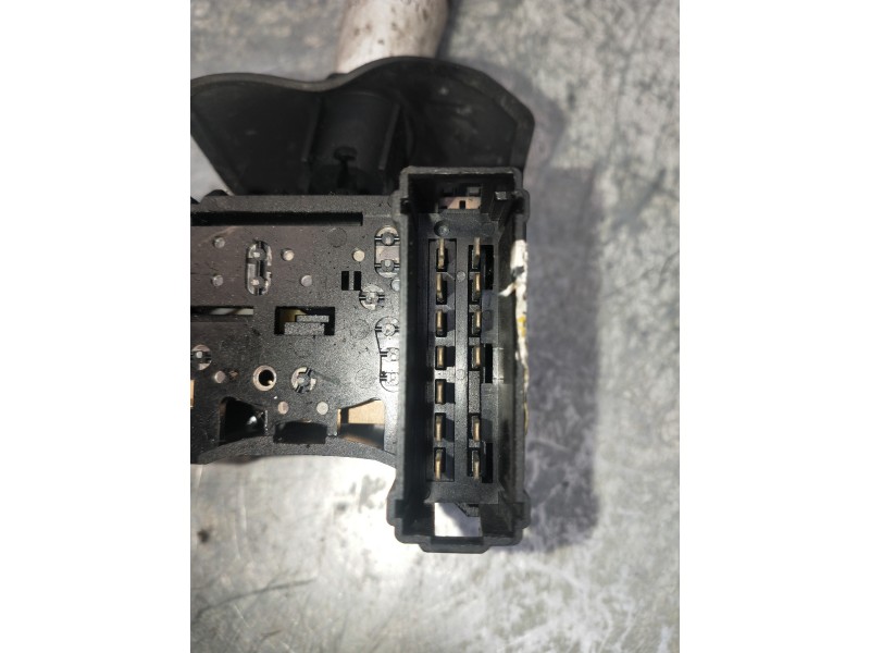 Recambio de mando limpia para dacia logan 1.4 cat referencia OEM IAM 8200375336  