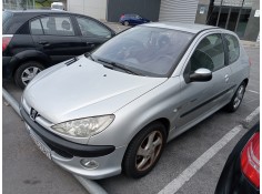 peugeot 206 berlina del año 2002