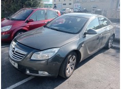 opel insignia berlina del año 2011