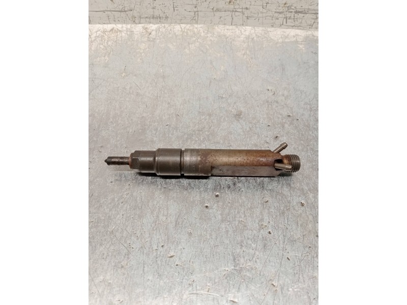 Recambio de inyector para audi a3 (8l) 1.9 tdi referencia OEM IAM 0432193595 038130202A BOSCH