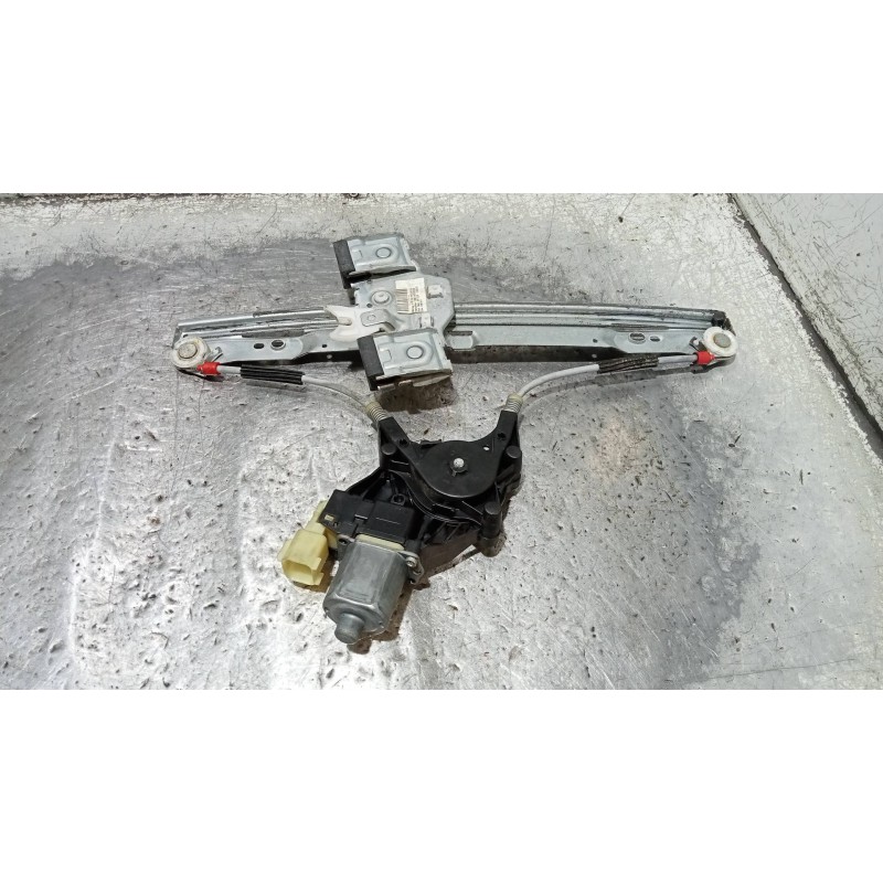 Recambio de elevalunas delantero izquierdo para ford fiesta (ccn) 1.25 16v cat referencia OEM IAM 8A6114A389B  5P