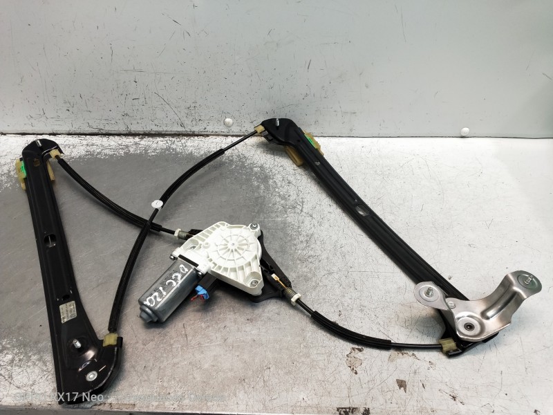 Recambio de elevalunas delantero izquierdo para volkswagen golf vii lim. bluemotion referencia OEM IAM 5G4837461H C03532105 5P