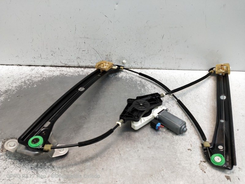 Recambio de elevalunas delantero izquierdo para volkswagen golf vii lim. bluemotion referencia OEM IAM 5G4837461H C03532105 5P