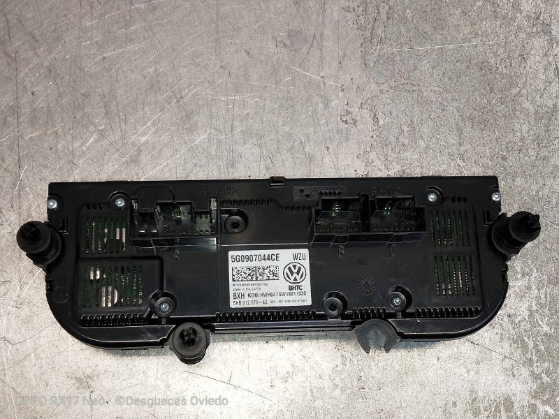 Recambio de mando calefaccion / aire acondicionado para volkswagen golf vii lim. bluemotion referencia OEM IAM 5G0907044CE 5HB01