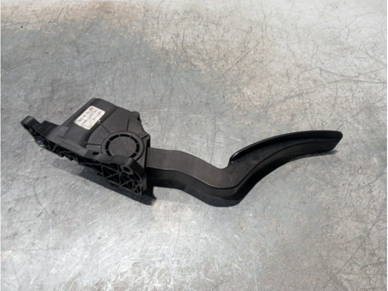 Recambio de potenciometro pedal para ssangyong rexton w limited 4wd referencia OEM IAM K2055008D20  