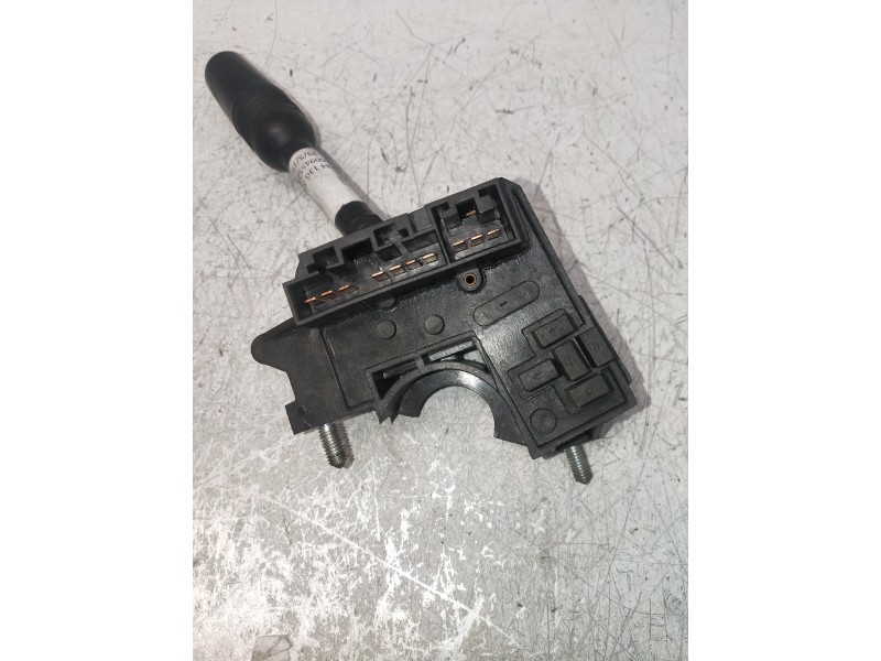 Recambio de mando intermitentes para fiat uno (146) sx /75 sx i.e. kat referencia OEM IAM   