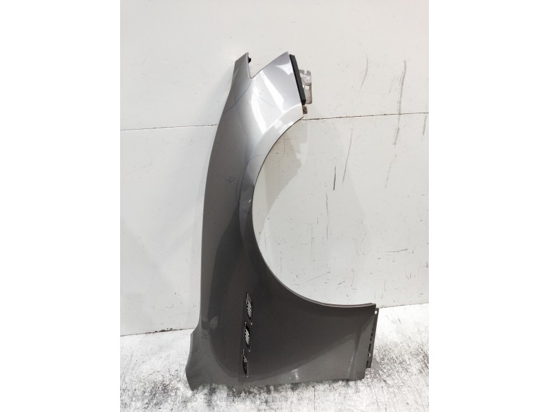 Recambio de aleta delantera derecha para maserati ghibli diesel referencia OEM IAM   