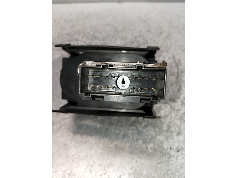 Recambio de mando luces para ford focus berlina (cap) 2.0 tdci cat referencia OEM IAM 4M5T13A024AA  INTERRUPTOR