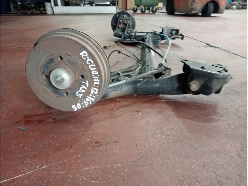 Recambio de puente trasero para renault clio iii 1.2 16v referencia OEM IAM   ABS