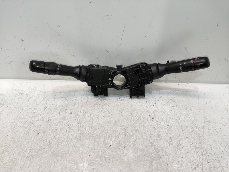 Recambio de mando luces para toyota urban cruiser active referencia OEM IAM 52171 17F664 J76 