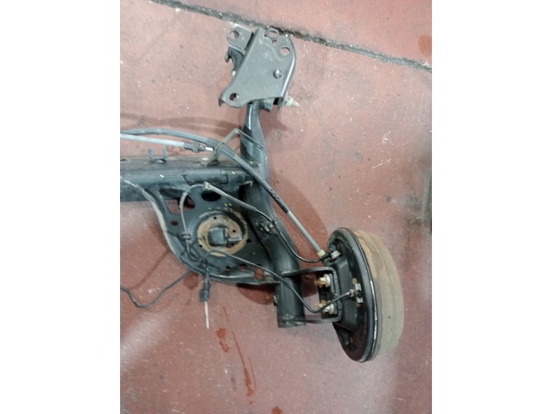 Recambio de puente trasero para renault clio iii 1.2 16v referencia OEM IAM   ABS