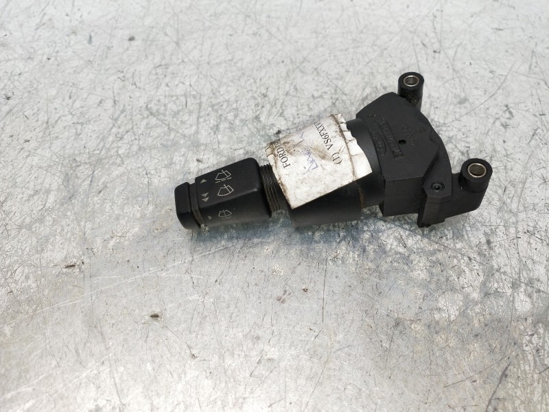 Recambio de mando limpia para ford orion referencia OEM IAM    Recambio de mando limpia para ford orion referencia OEM IAM