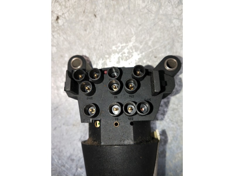 Recambio de mando limpia para ford orion referencia OEM IAM    Recambio de mando limpia para ford orion referencia OEM IAM