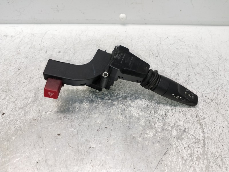 Recambio de mando intermitentes para ford scorpio berl./turnier 2.0 dohc cat referencia OEM IAM 93GG13B302AA  