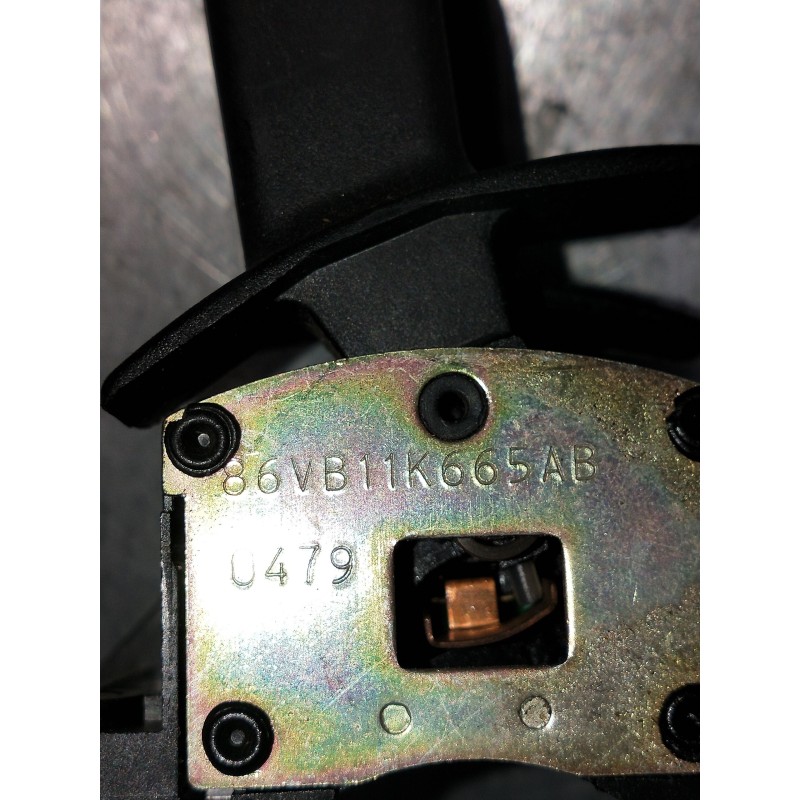 Recambio de mando limpia para ford transit, caja cerrada 86/92 2.5 diesel referencia OEM IAM 86VB11K665AB  + MANDO LUCES