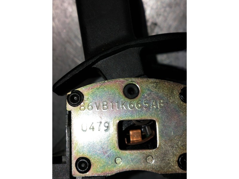 Recambio de mando limpia para ford transit, caja cerrada 86/92 2.5 diesel referencia OEM IAM 86VB11K665AB  + MANDO LUCES