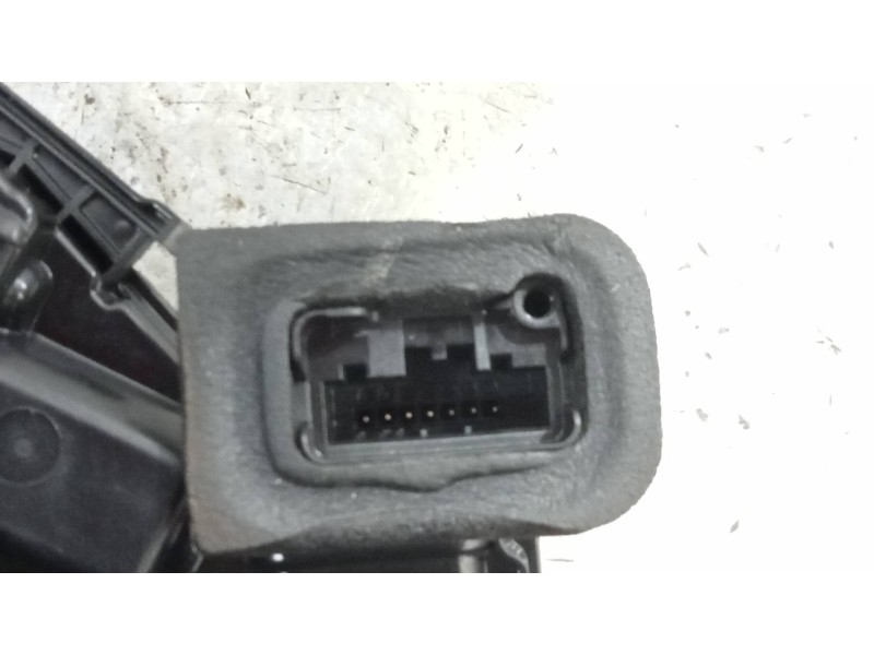 Recambio de motor cierre centralizado trasero derecho para seat toledo (kg3) style referencia OEM IAM 5E0839016  