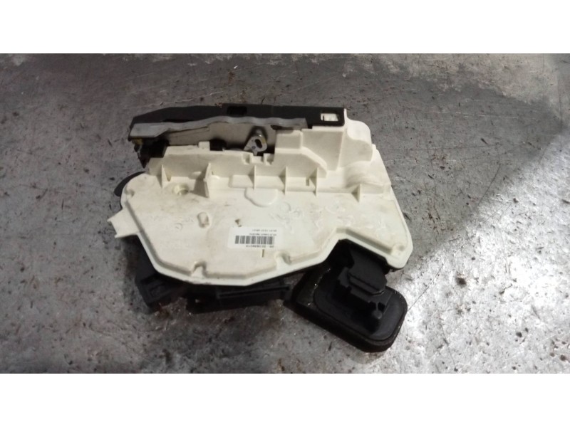 Recambio de motor cierre centralizado trasero derecho para seat toledo (kg3) style referencia OEM IAM 5E0839016  