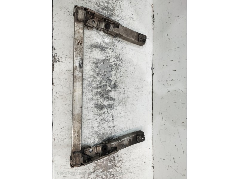 Recambio de refuerzo paragolpes delantero para maserati ghibli diesel referencia OEM IAM   