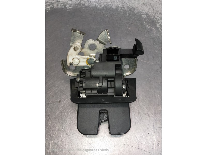 Recambio de motor cierre centralizado porton para audi a4 berlina (8e) referencia OEM IAM    Recambio de motor cierre centralizado porton para audi a4 berlina (8e) referencia OEM IAM