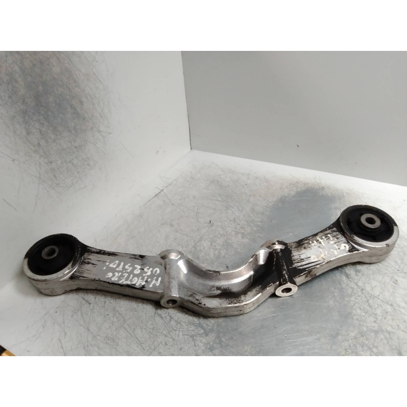 Recambio de soporte brazo suspension trasero derecho para mitsubishi montero (v60/v70) 2.5 tdi sahel (3-ptas.) referencia OEM IA