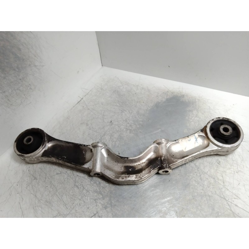 Recambio de soporte brazo suspension trasero derecho para mitsubishi montero pinin (h60/h70) 2000 gdi motion plus (5-ptas.) refe