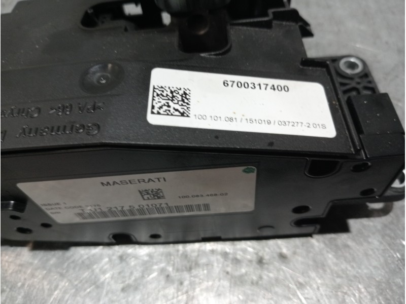 Recambio de palanca cambio para maserati ghibli diesel referencia OEM IAM 67003117400  