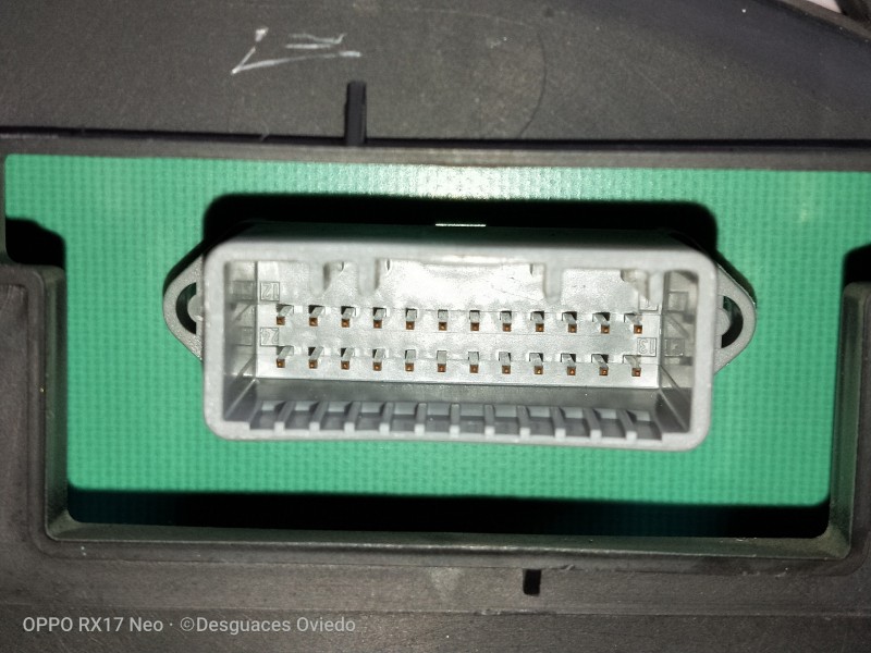 Recambio de cuadro instrumentos para renault clio iii 1.2 16v referencia OEM IAM 8200715181N UGAE000441 