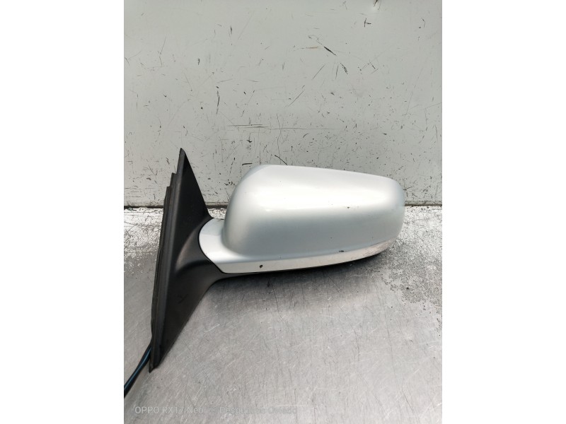 Recambio de retrovisor izquierdo para volkswagen passat berlina (3b2) básico referencia OEM IAM ELECTRICO 1 ENCHUFE 5 CABLES
