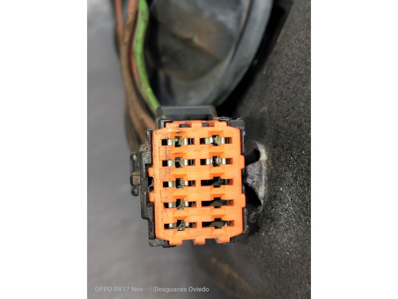 Recambio de retrovisor derecho para peugeot 206 berlina quicksilver referencia OEM IAM ELECTRICO 1 ENCHUFE 7 CABLES