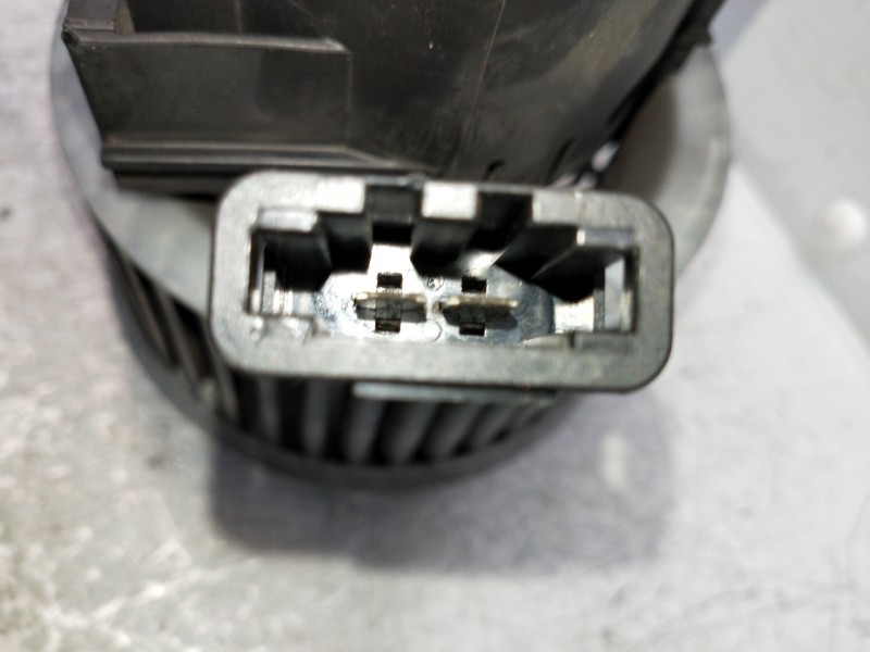 Recambio de motor calefaccion para volvo xc60 kinetic 2wd referencia OEM IAM 0130101620 0018302608 