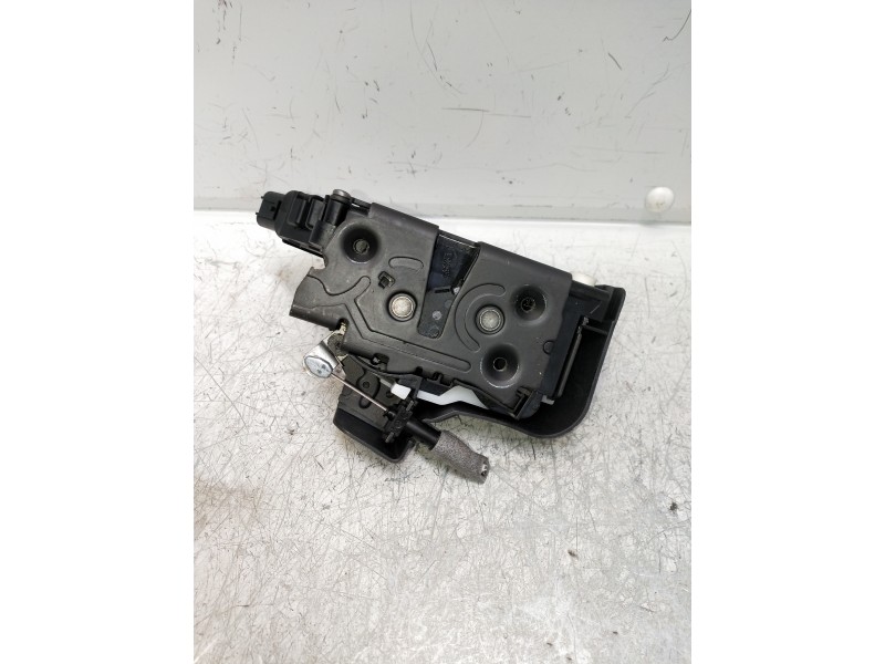 Recambio de motor cierre centralizado trasero derecho para volvo xc60 kinetic 2wd referencia OEM IAM 31253917  