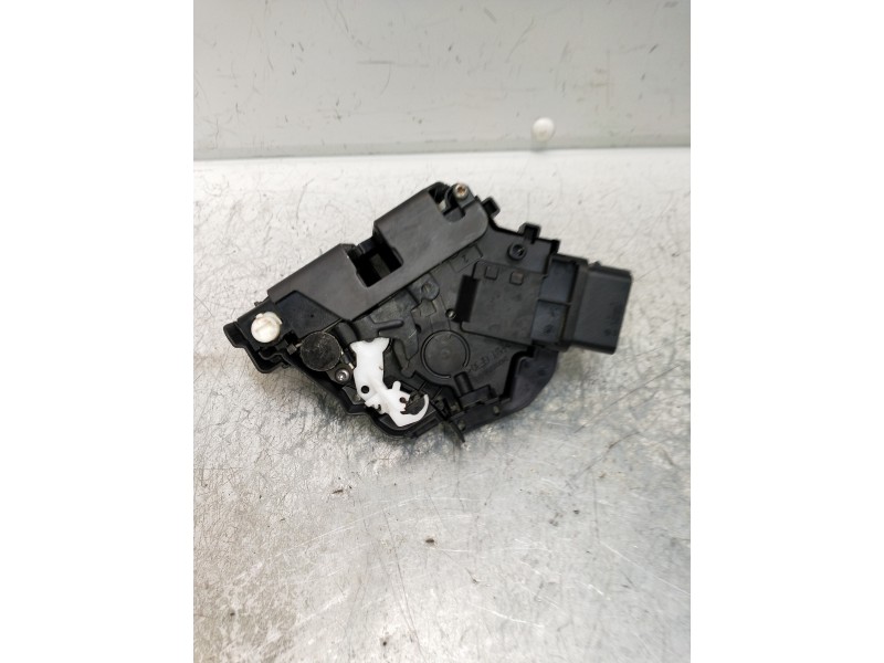 Recambio de motor cierre centralizado trasero derecho para volvo xc60 kinetic 2wd referencia OEM IAM 31253917  