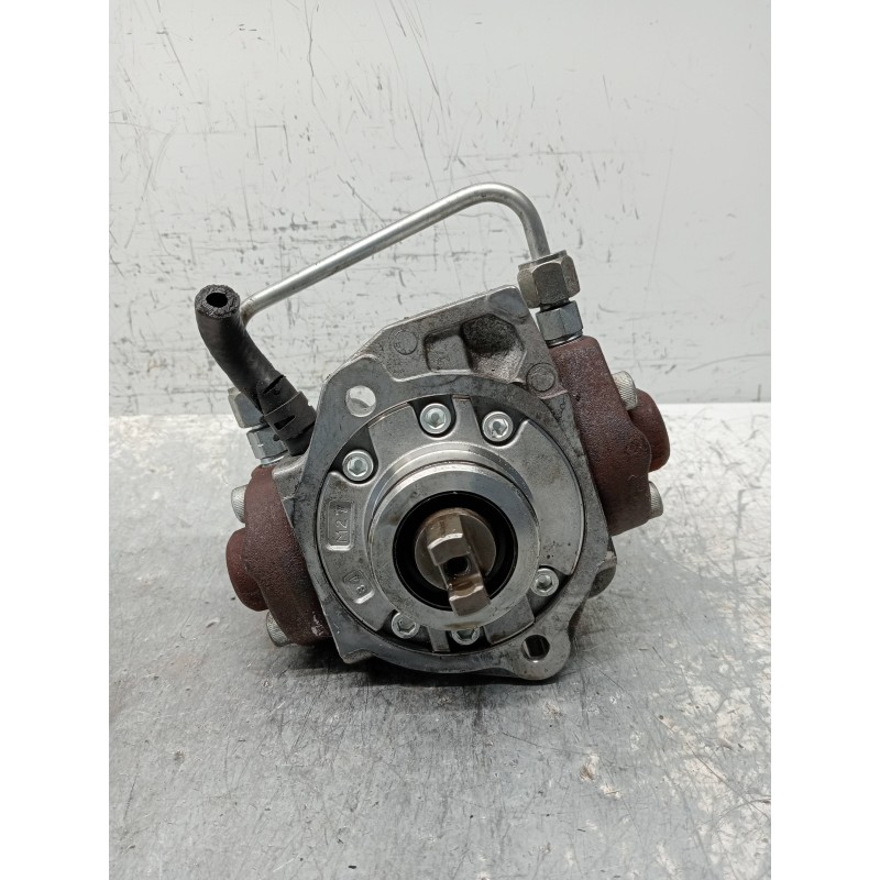 Recambio de bomba inyeccion para toyota avensis wagon (t25) 2.0 turbodiesel cat referencia OEM IAM 221000R011 2940000870 DENSO