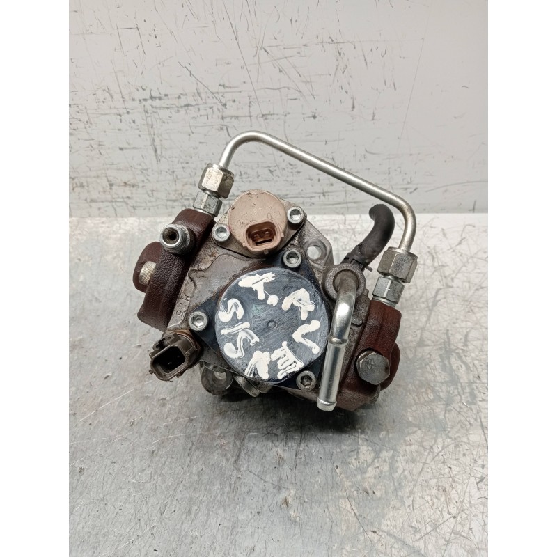 Recambio de bomba inyeccion para toyota avensis wagon (t25) 2.0 turbodiesel cat referencia OEM IAM 221000R011 2940000870 DENSO