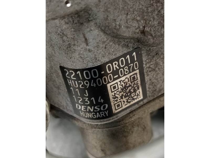 Recambio de bomba inyeccion para toyota avensis wagon (t25) 2.0 turbodiesel cat referencia OEM IAM 221000R011 2940000870 DENSO
