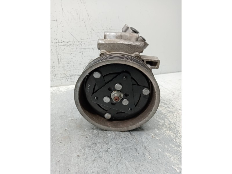 Recambio de compresor aire acondicionado para renault clio iii 1.2 16v referencia OEM IAM SD6V121904 8200819568 