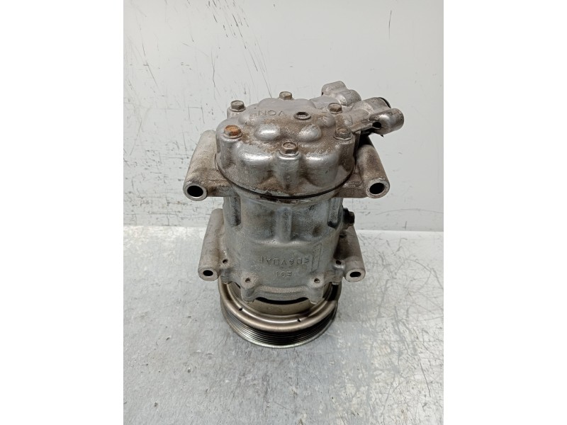 Recambio de compresor aire acondicionado para renault clio iii 1.2 16v referencia OEM IAM SD6V121904 8200819568 