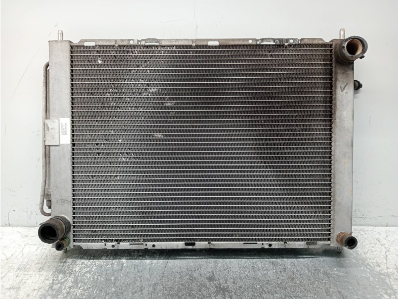 Recambio de radiador agua para renault clio iii 1.2 16v referencia OEM IAM 8200688382  