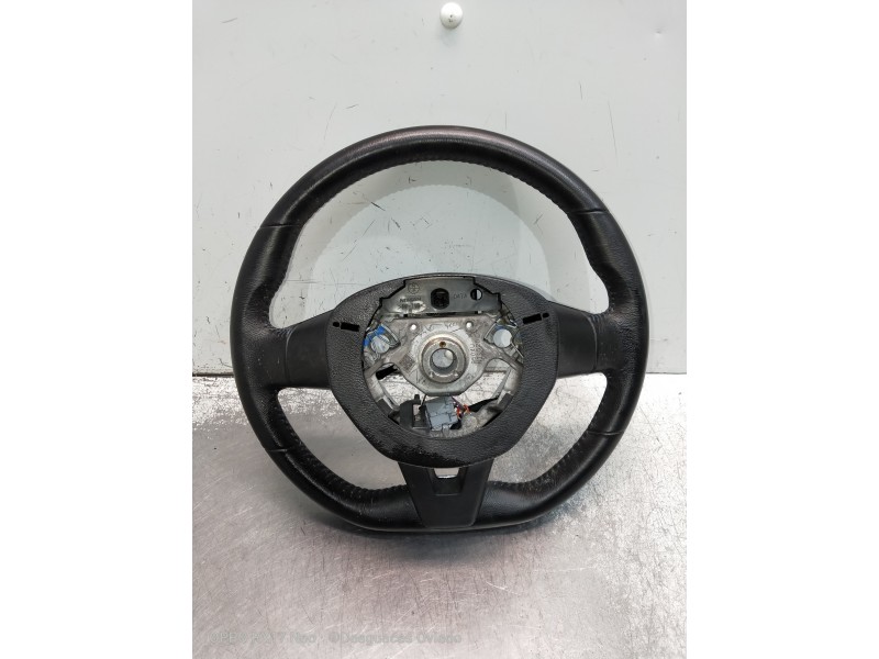 Recambio de volante para nissan leaf 2 zero edition referencia OEM IAM   