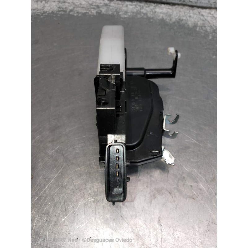 Recambio de motor cierre centralizado delantero izquierdo para nissan leaf 2 zero edition referencia OEM IAM T8011420 M9626 5P