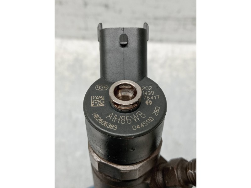 Recambio de inyector para renault scenic ii grand expression referencia OEM IAM 0445110280 H82606383 BOSCH