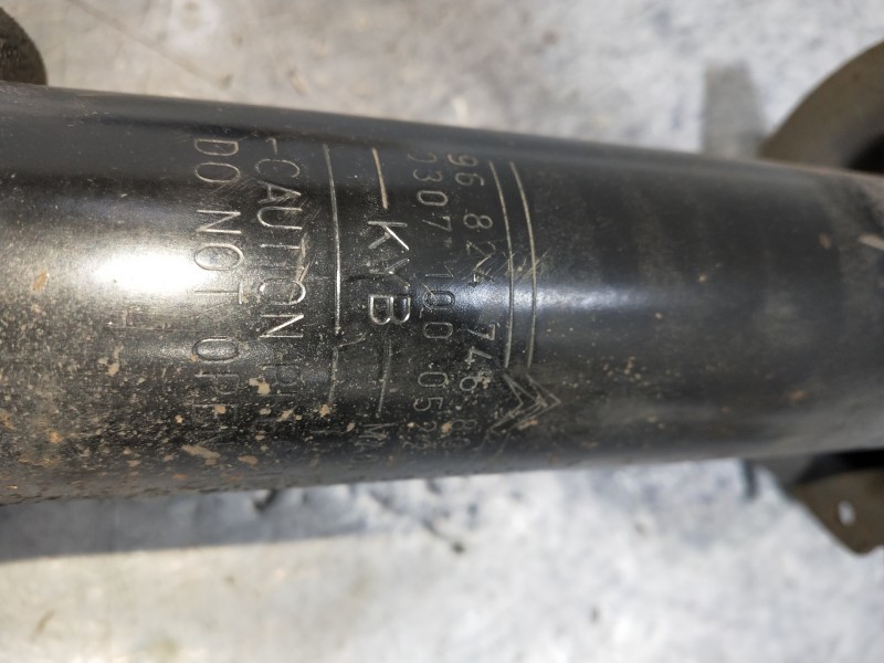 Recambio de amortiguador trasero izquierdo para citroen c5 berlina sport referencia OEM IAM 9682474680  