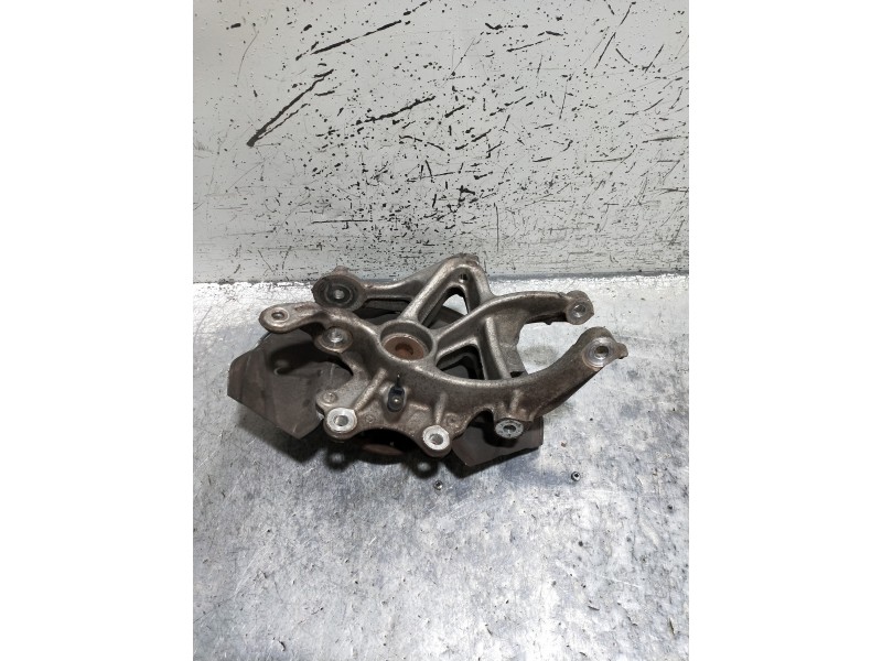 Recambio de mangueta trasera izquierda para citroen c5 berlina sport referencia OEM IAM   