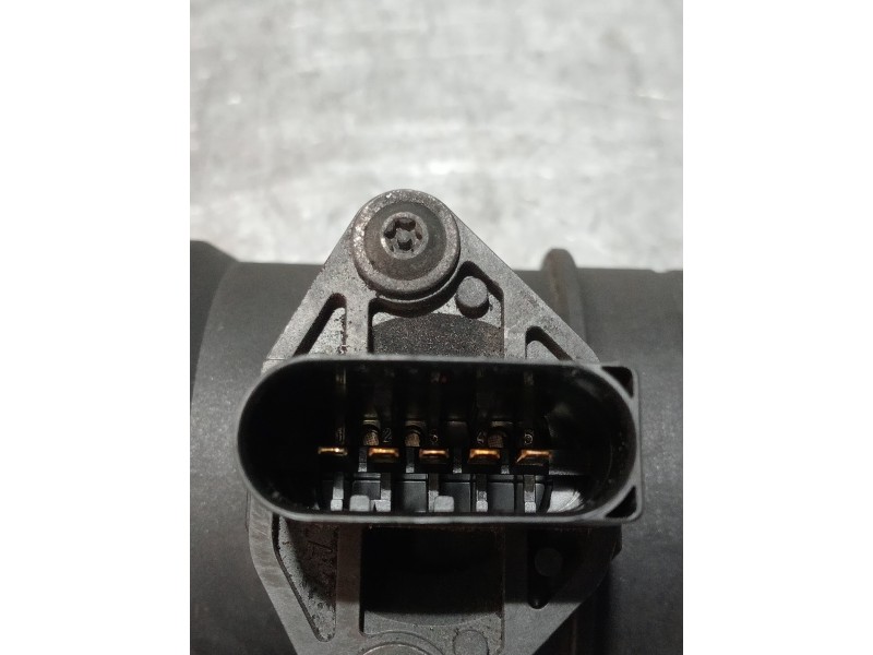 Recambio de caudalimetro para volkswagen passat berlina (3b2) básico referencia OEM IAM 06B133471 0280218013 