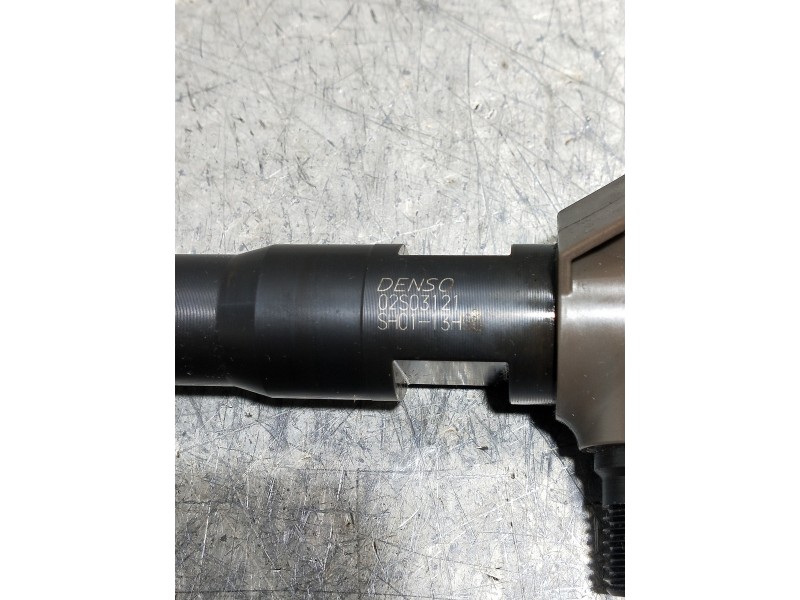 Recambio de inyector para mazda 6 kombi ()(.2012) center-line referencia OEM IAM SH0113H150 171F050B DENSO