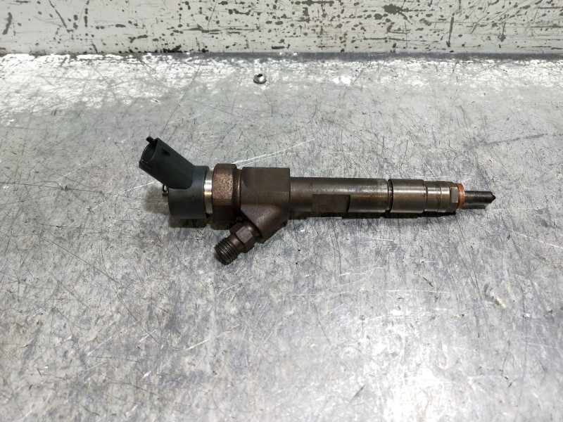 Recambio de inyector para renault megane ii berlina 5p confort authentique referencia OEM IAM 0445110110A 8200100272 