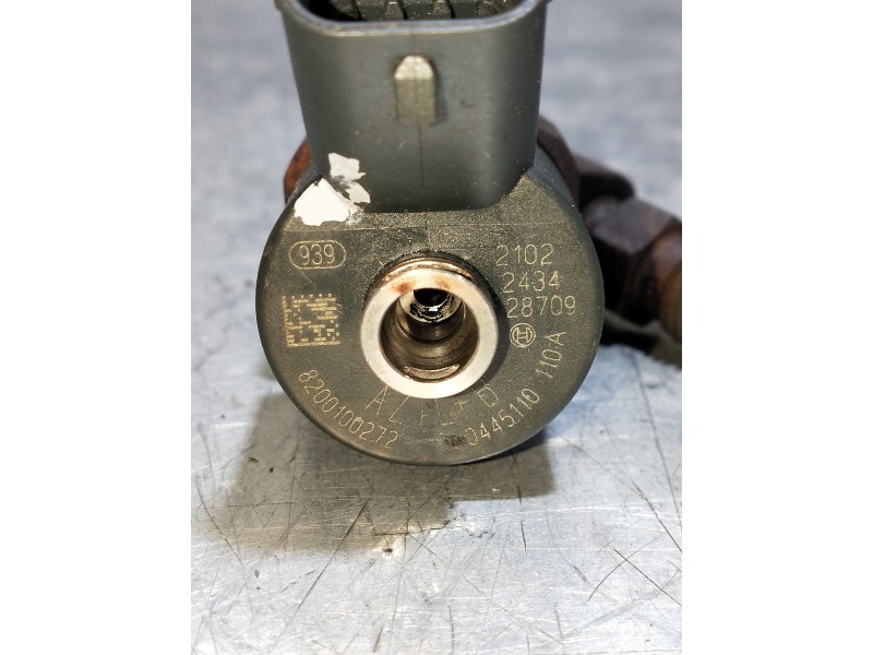 Recambio de inyector para renault megane ii berlina 5p confort authentique referencia OEM IAM 0445110110A 8200100272 